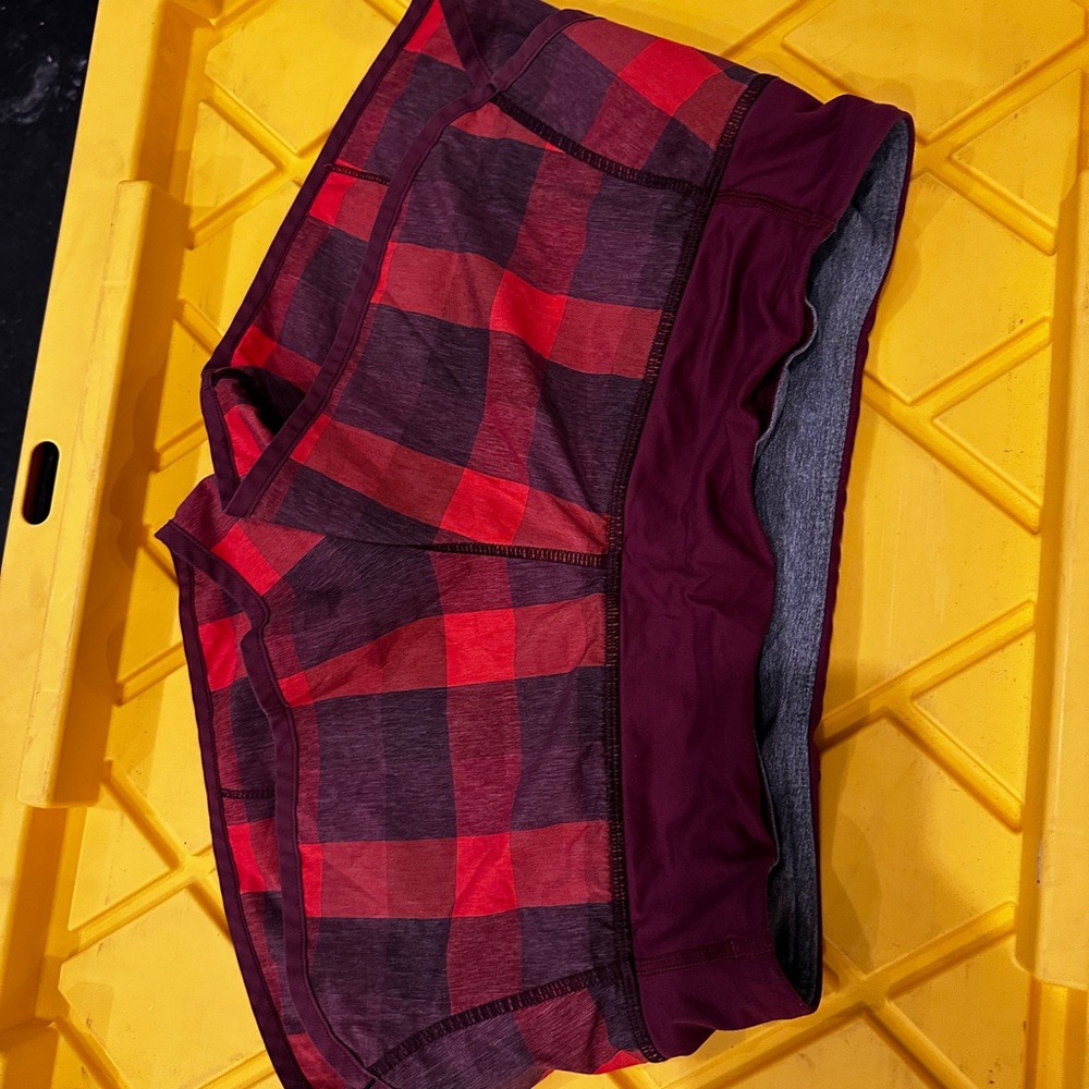 Lululemon Athletica Red and Black Plaid Athletic Shorts size 6